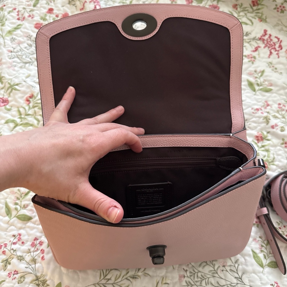 Coach Pink Pebbled Leather Turnlock Crossbody - Picture 2 of 10